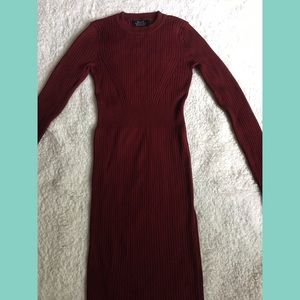 Women’s Burgundy Body-con Dress